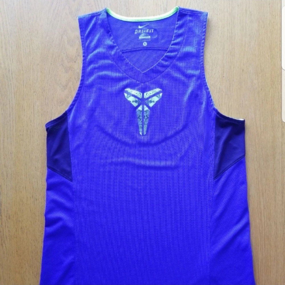 Nike Kobe Basketball Tank size L